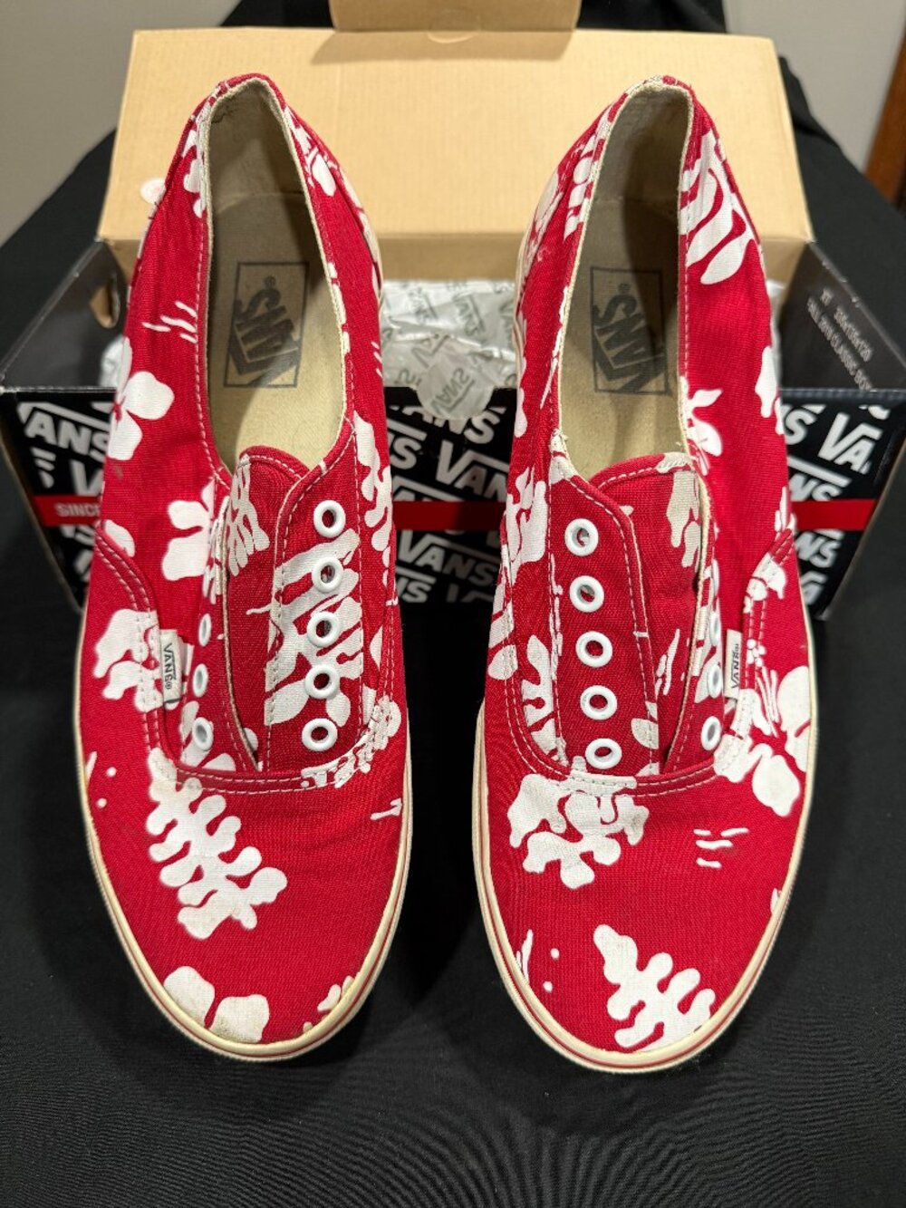 Vans Era Laceless Aloha Red Skeleton Bones Men 10.5 VN-0L8860J 2012 Box